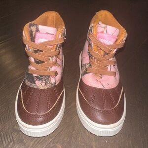 Oomphies Mossy Oak Camouflage (Camo)  Brown and Pink Toddler Girl Boots Size 9